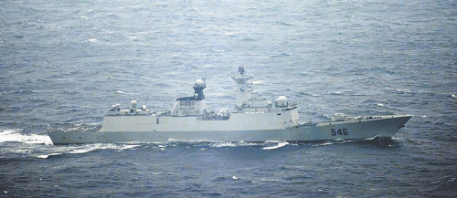 中国军舰穿过冲绳与那国岛毗邻水域 中国军舰穿过冲绳与那国岛毗邻水域