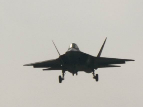 试飞中的歼31隐身战斗机 试飞中的歼31隐身战斗机