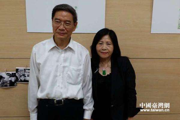 组图:张志军探访台中雾峰林家 有其后人亲切交谈