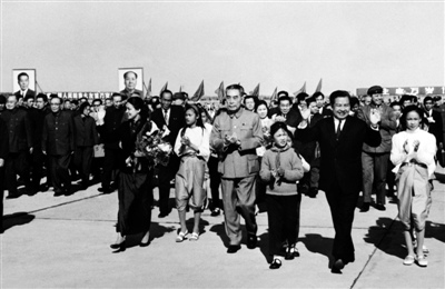 ����Ŭ��ϵ�ᶨ��������߱�������һ��������