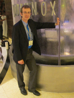 ��ʿ�ٱ�ըǰ������������Я��������ը���ӷ�