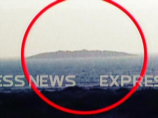 巴基斯坦7.7级强震致海床上升海上冒出小岛(图)