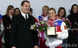 俄罗斯“豪掷”奔驰车奖赏索契冬奥会获奖选手