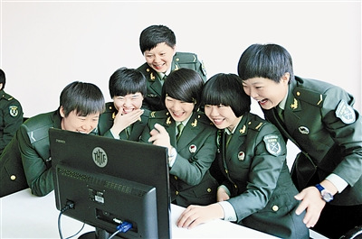 北京军区某机步师通信站开通“网络小讲堂”(图)